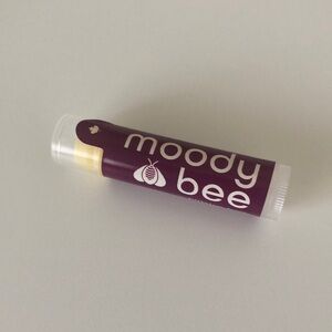 Moody Bee Passionfruit Lip Balm 🐝